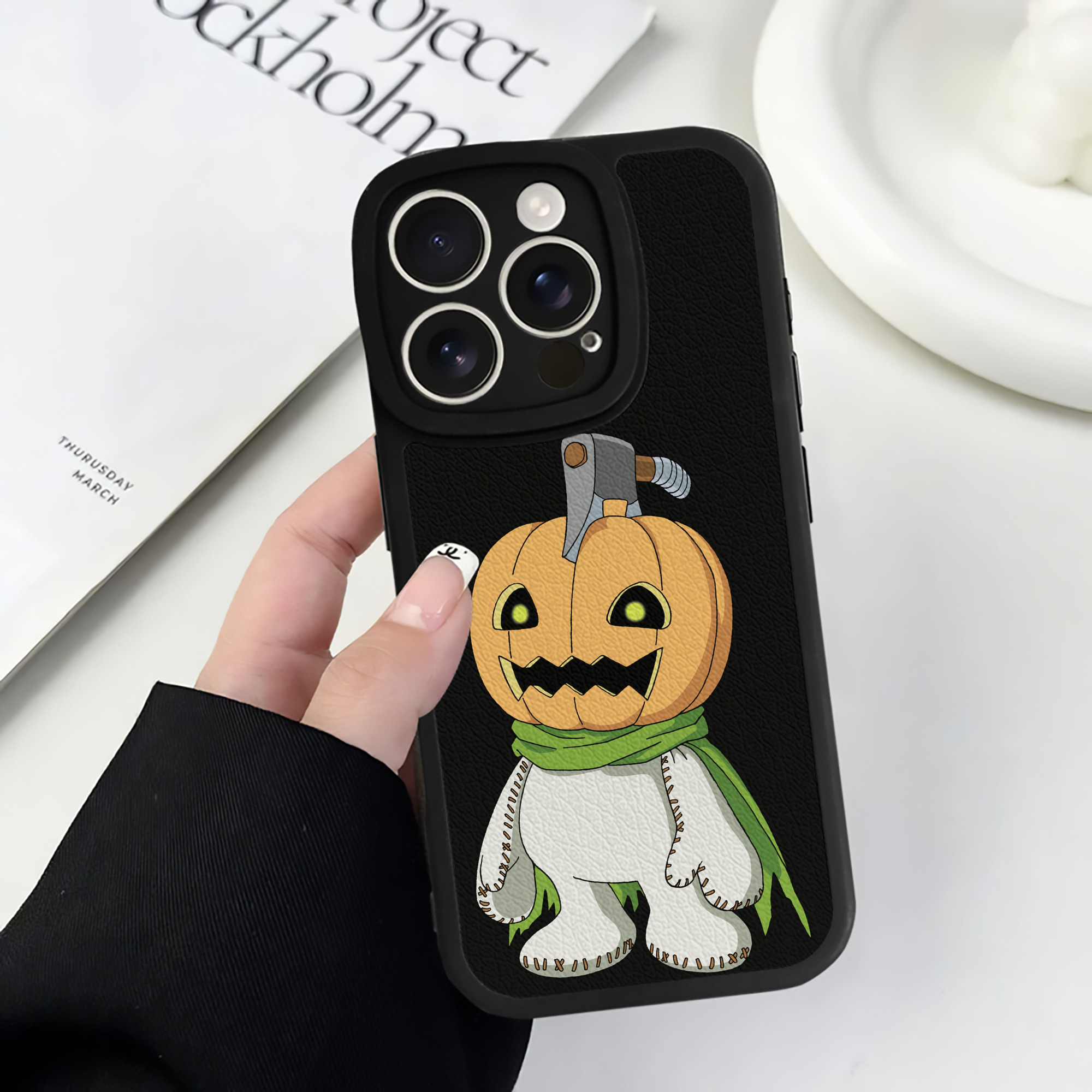 （画像用） Digimon デジタルモンスター/デジモン 【iPhone 16シリーズ対応】シリコンスマホケース（レザー調） 材質：シリコン